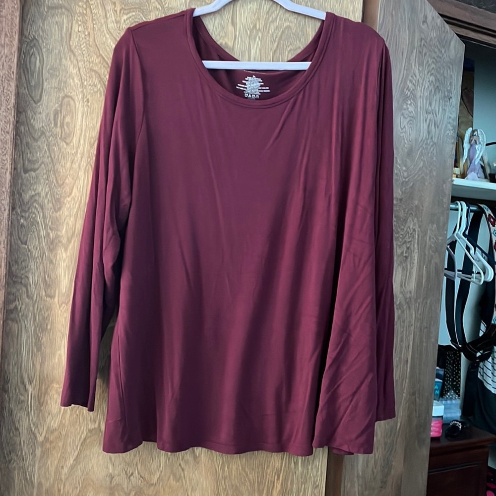 Brand- Maurice’s Size- XXL Color-Maroon